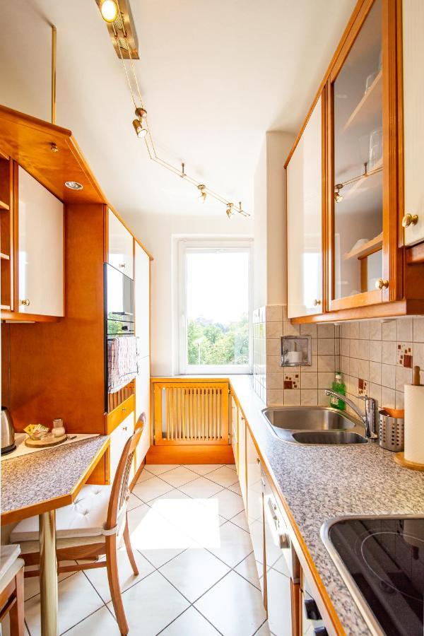 Best Rated Central Apartment Vienna - Ac, Wifi, 24H7Days Self Check-In, Board Games, Netflix Εξωτερικό φωτογραφία